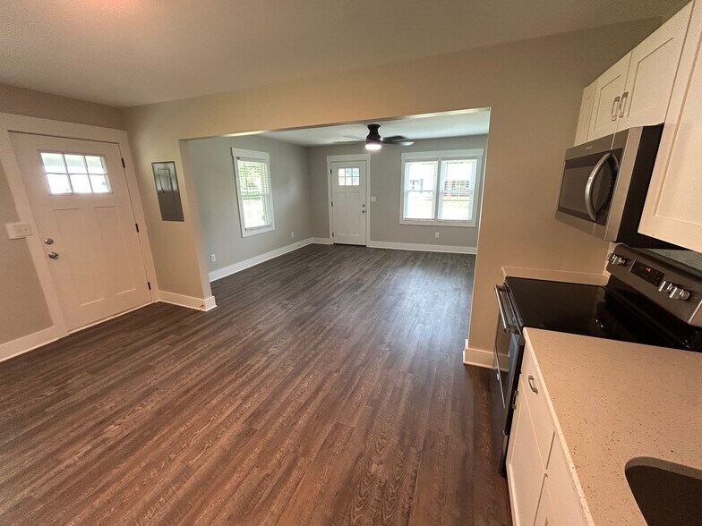 Kitchen looking toward Living Room - 102 Ross Dr