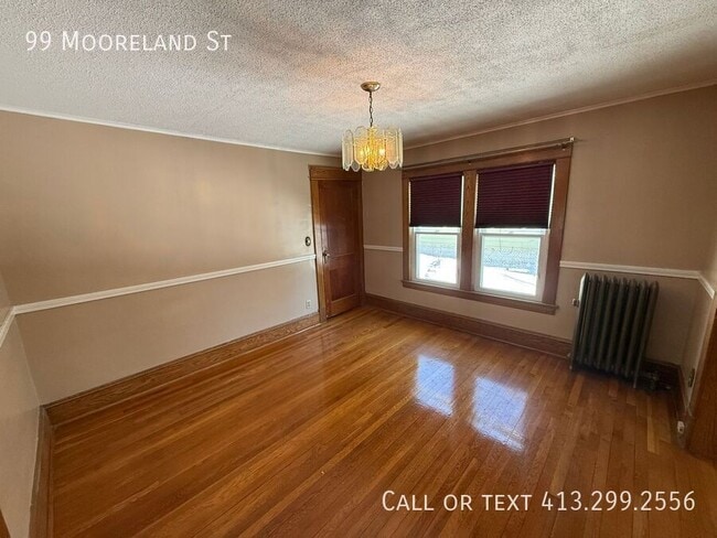 Building Photo - 99 Mooreland St