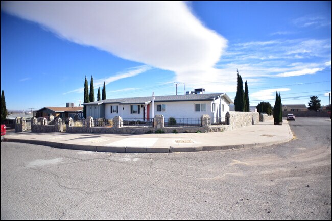 Building Photo - 3600 Volcanic Ave