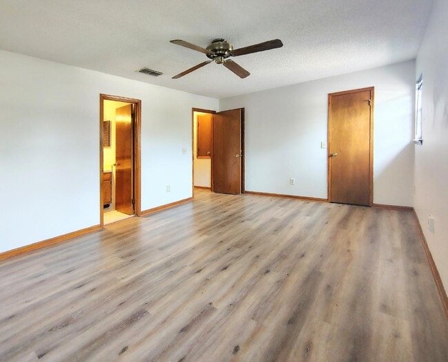 Building Photo - 3110 Paddle Creek Dr