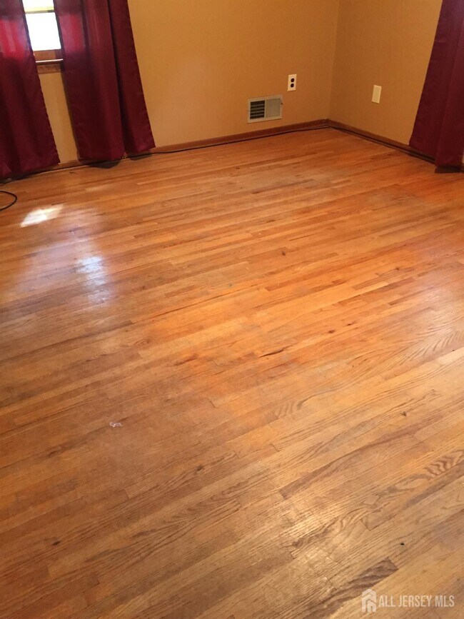 Building Photo - 17 Jill Ct