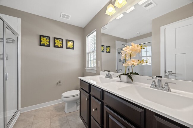 Building Photo - Charming two-story, 4-bedroom, 3-bathroom home.