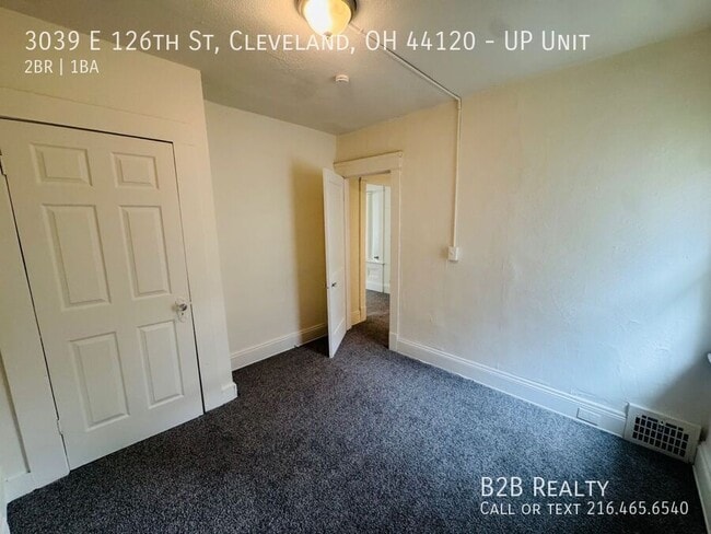 Building Photo - 3039 E 126th St