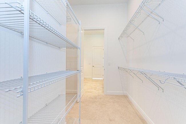 Building Photo - 9155 SW Esule Way