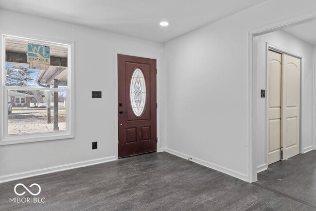 Building Photo - 804 S Albany St