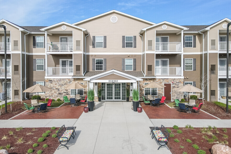 Connect55+ Ankeny Senior Living 55+ - 1225 SW 28th St Ankeny IA 50023 ...