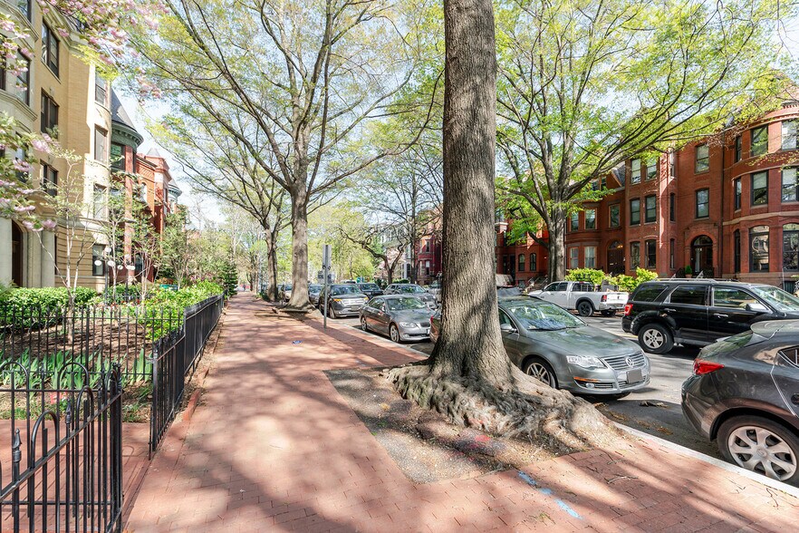 Building Photo - 1321 Rhode Island Ave NW