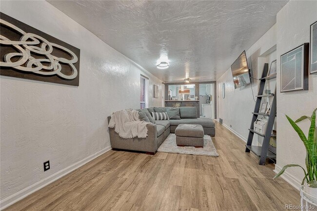 Building Photo - 1026 Inca St