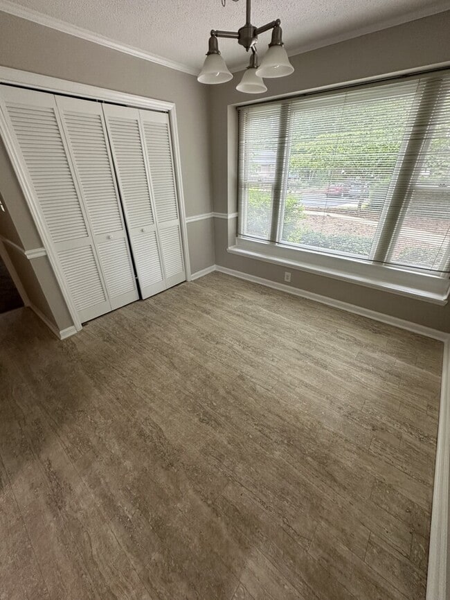 Building Photo - 5621 Hamstead Crossing