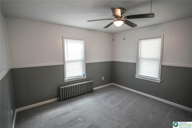 Building Photo - 637 Lehigh Ave