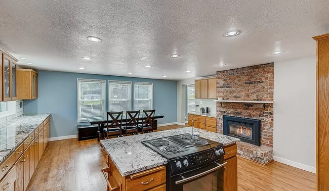 Building Photo - Mid-Century Modern Home in Auburn