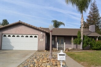 Building Photo - 1809 S Julieann Ct