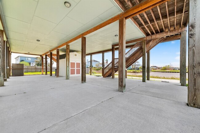 Building Photo - 1300 Menard Ave