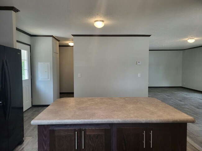 Building Photo - 212 Tollview Rd
