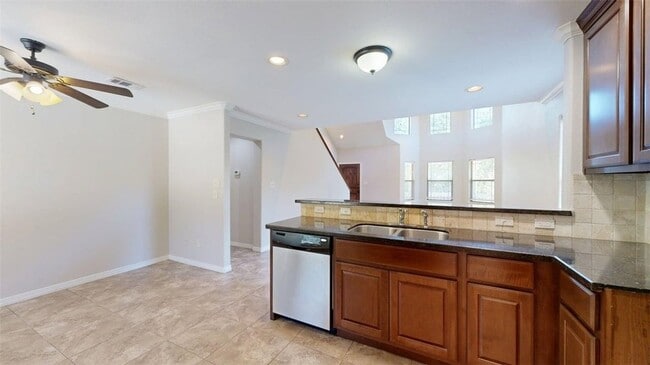 Building Photo - 454 Chimney Hill Dr