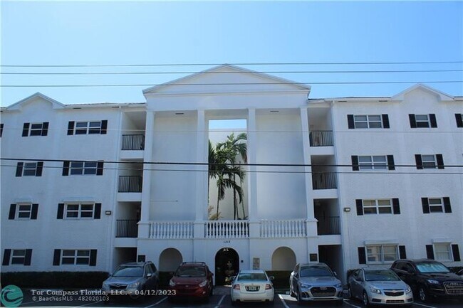 Building Photo - 1212 SE 2nd Ct