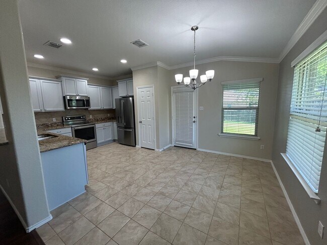 Building Photo - Updated China Spring ISD Home