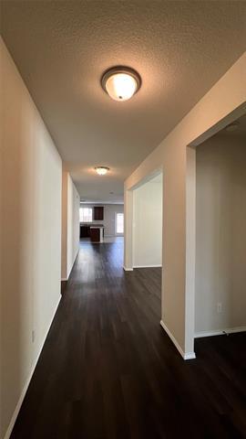 Building Photo - 2205 Arrowhead Dr