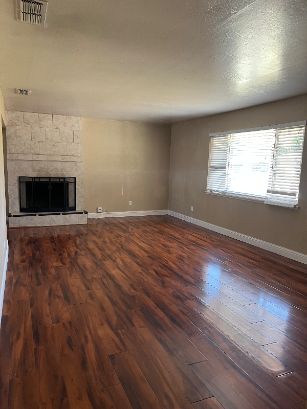 Building Photo - 5700 Tahama St