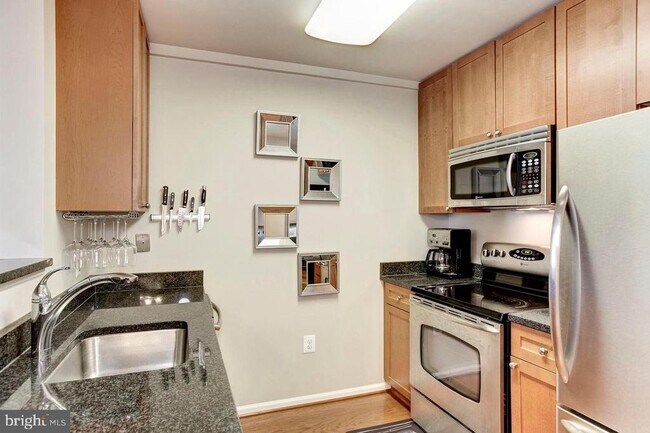 Building Photo - 11700 Old Georgetown Rd