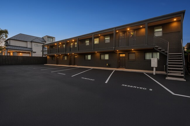 Building Photo - The Block At Montrose