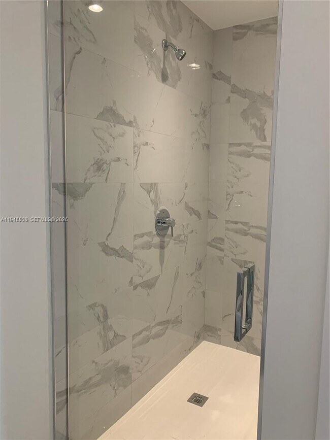 Building Photo - 851 NE 1st Ave