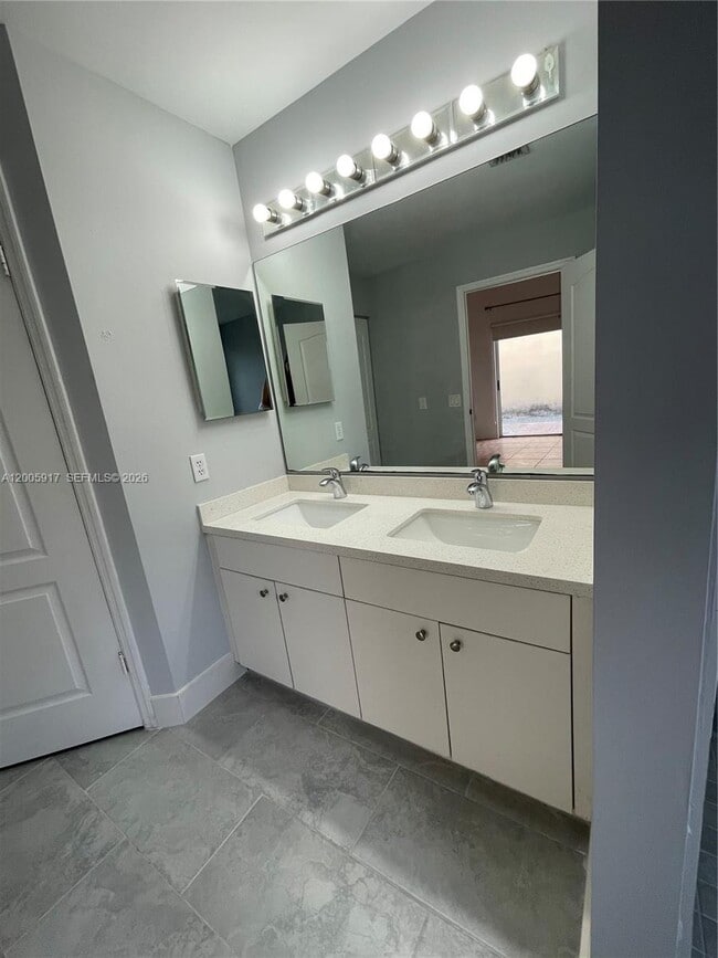 Building Photo - 9929 NW 29th Terrace