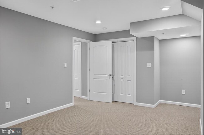 Building Photo - 2917 13th St NW