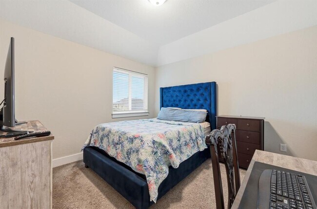 Building Photo - 169 Soft Elm Dr