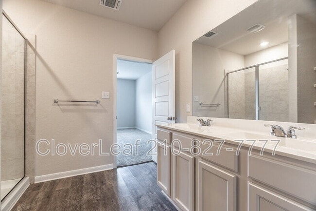 Building Photo - 2126 Silver Maple