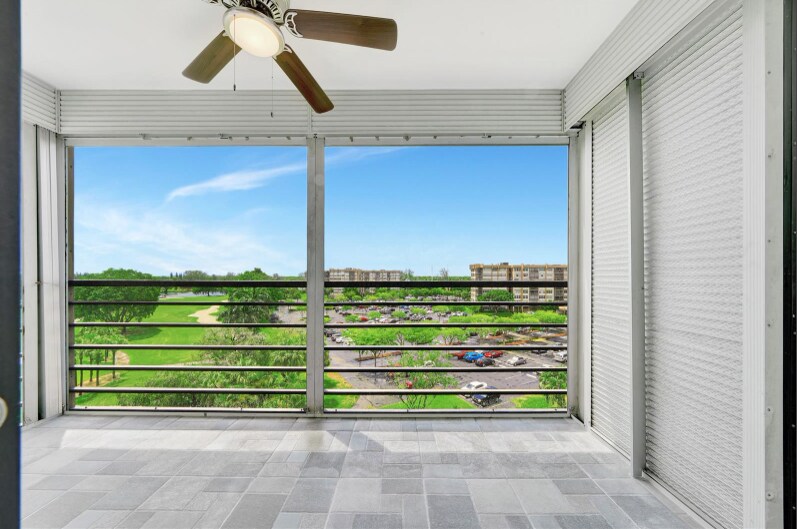 Building Photo - 1100 Saint Charles Pl