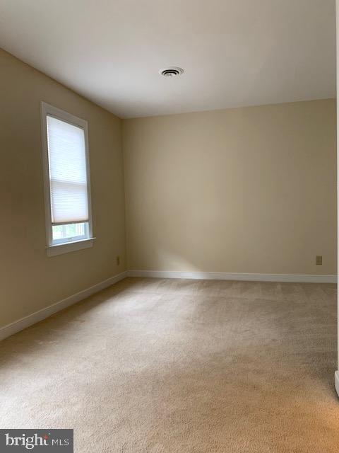 Building Photo - 1440 Kenmore Ave