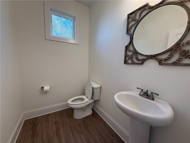 Building Photo - 2936 Cherokee Rd