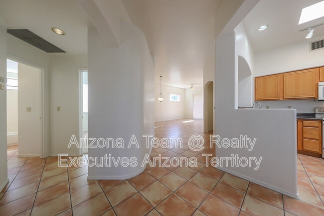 Building Photo - 7332 E Cll Infinito