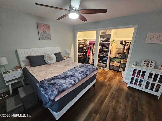 Building Photo - 7269 Balboa Rd