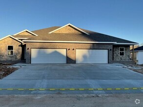 Building Photo - BEAUTIFUL DUPLEXES in Ozark!!!! 4 bedroom,...