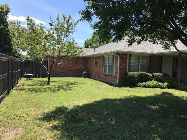 Nice sized backyard - 303 Myrtle Ave