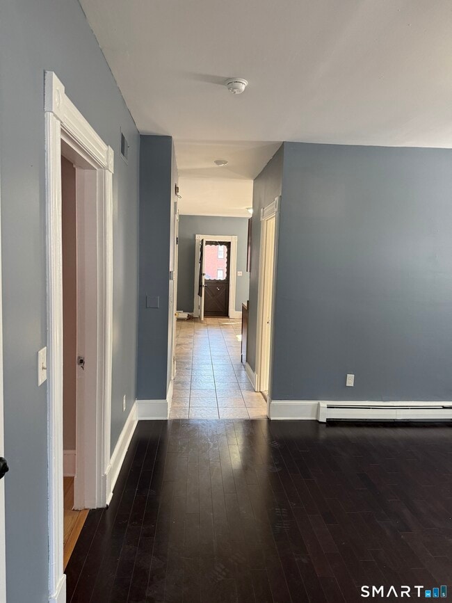 Building Photo - 94 Hungerford St