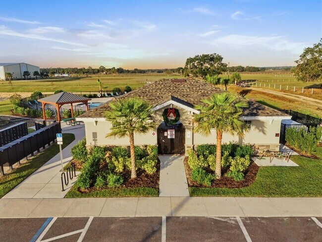 Building Photo - 3723 King Hill Dr