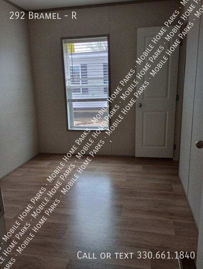 Building Photo - 292 Bramel-R