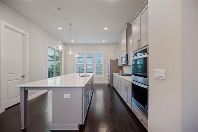 Building Photo - 1505 Slopeside Loop SE