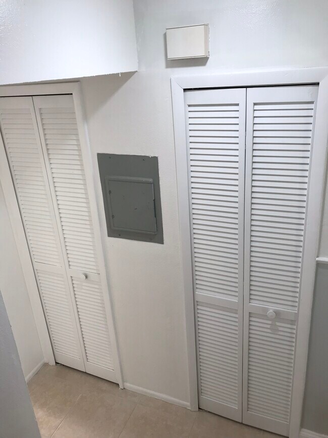 Building Photo - 12230 Fox Hound Ln