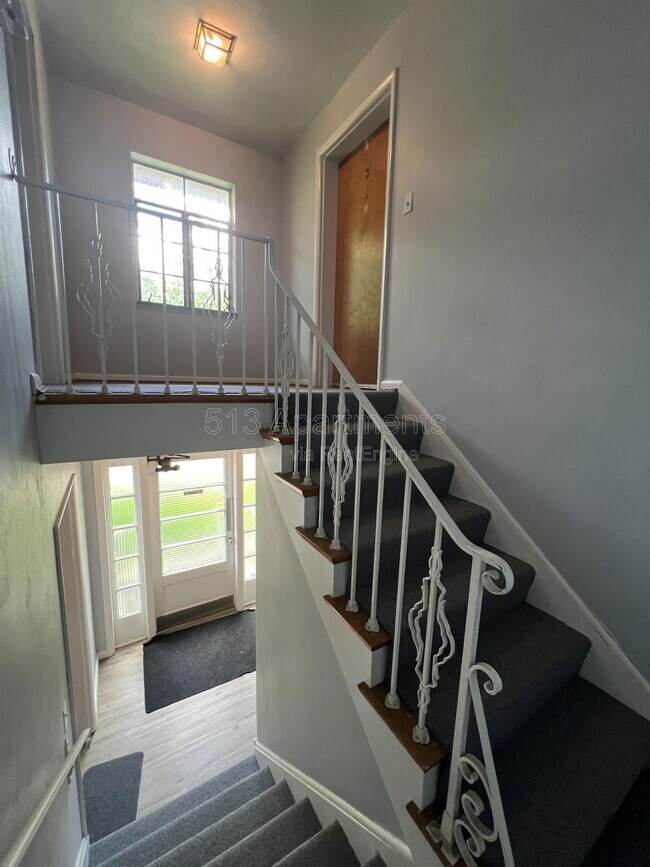 Building Photo - 6306 Fairhurst Ave