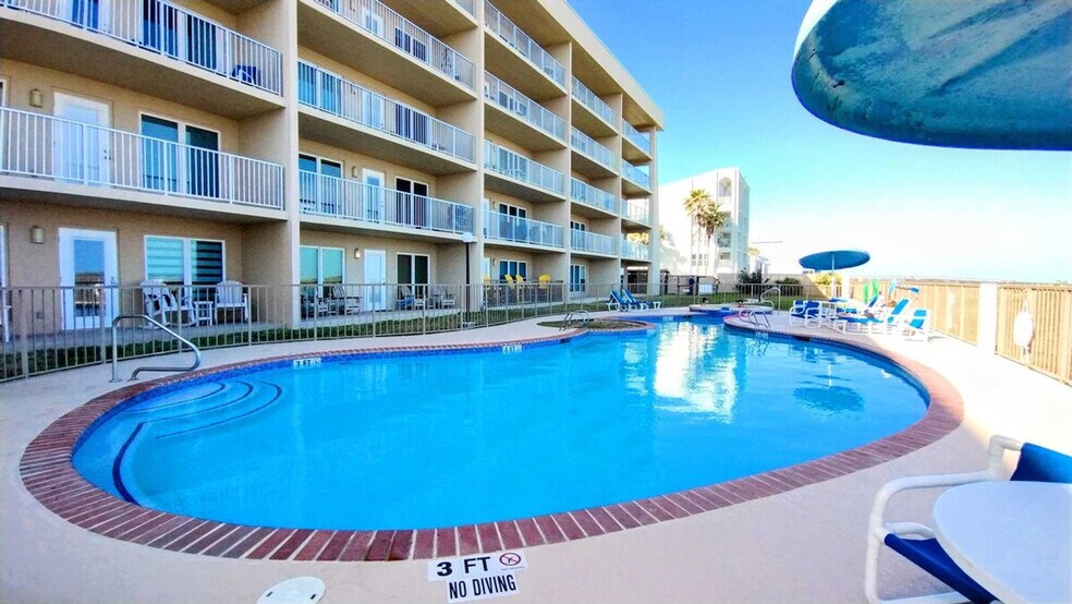 Building Photo - 2216 Gulf Blvd