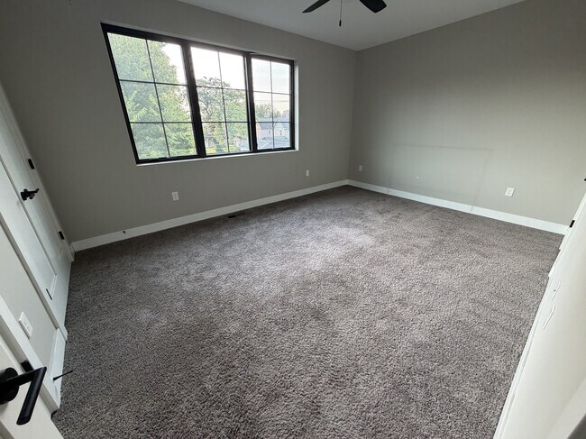 Building Photo - 357 Loeffler Ave