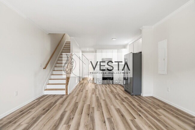 Building Photo - 9 Rolos Wy