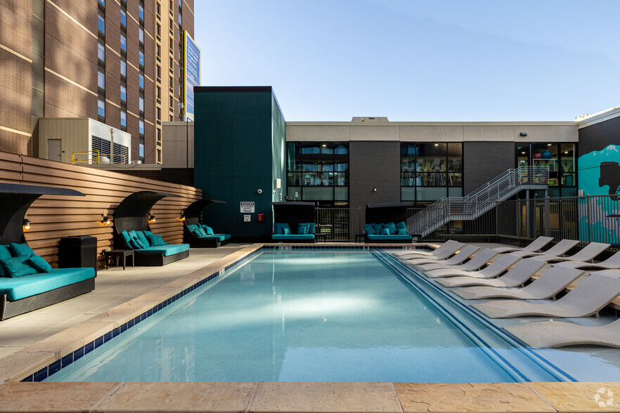 Tanning Pool - Auraria Lofts
