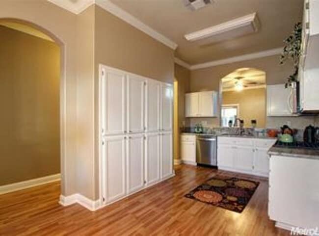 Building Photo - Beautiful 4-Bedroom Home in West Roseville – Available Now! SEE VIDEO