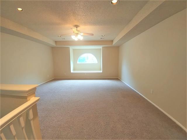 Building Photo - 705 Pine Lakes Dr
