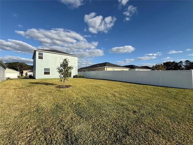 Building Photo - 8485 SW 41st Cir